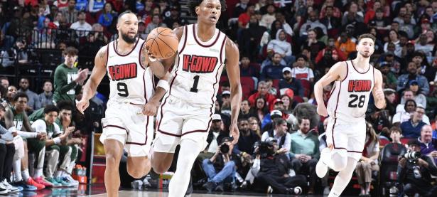 爱游戏平台官方官网-F1车队击败老对手约基奇，晋级之路一路高歌